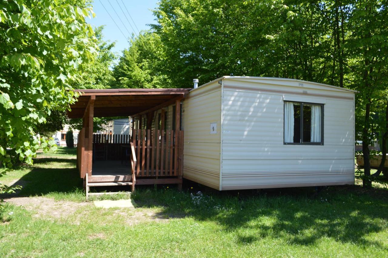 Mobilheim Kemp Roznov pod Radhostem Luaran gambar