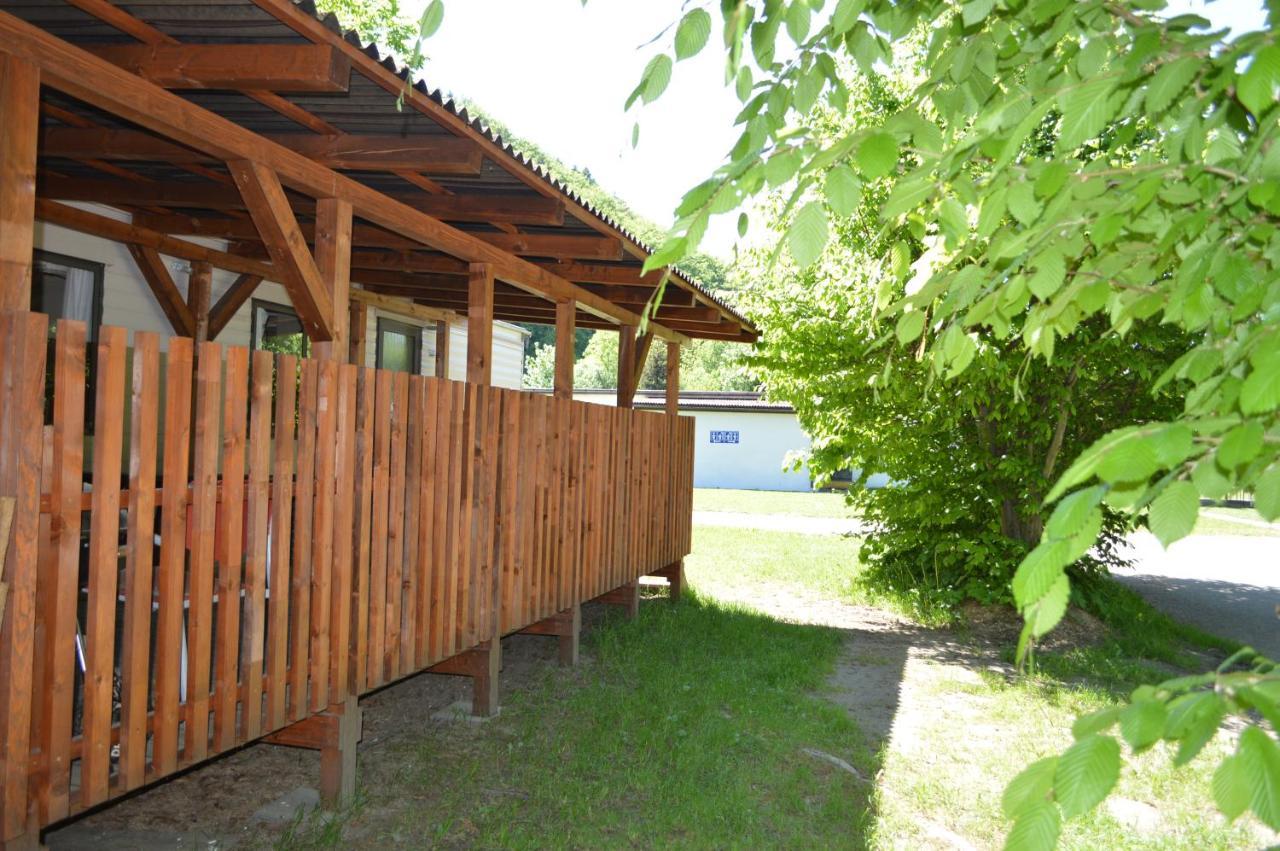 Mobilheim Kemp Roznov pod Radhostem Luaran gambar